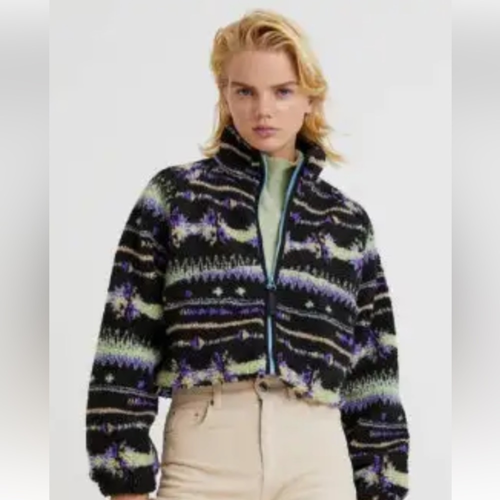 Pull&Bear Cropped Printed Teddy Jacket ASO Enid Sinclair lilac M medium